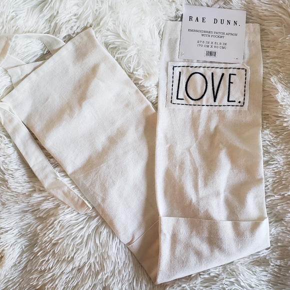 Brand New Rae Dunn Embroidered Patch Apron with Pocket - Picture 4 of 5